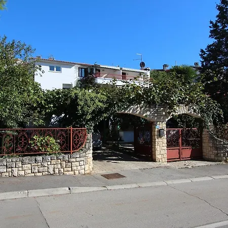 Apartments Tara