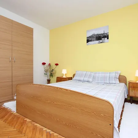 Apartments Tara