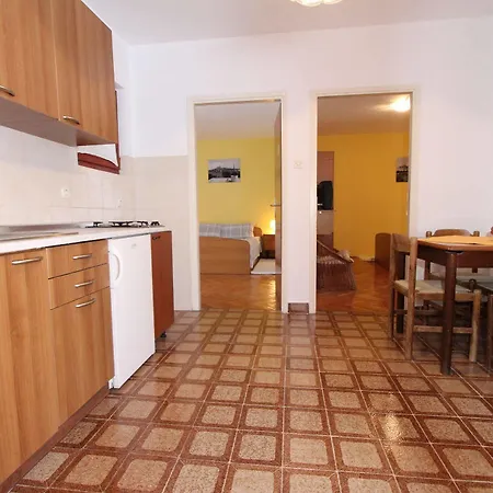 Apartments Tara *